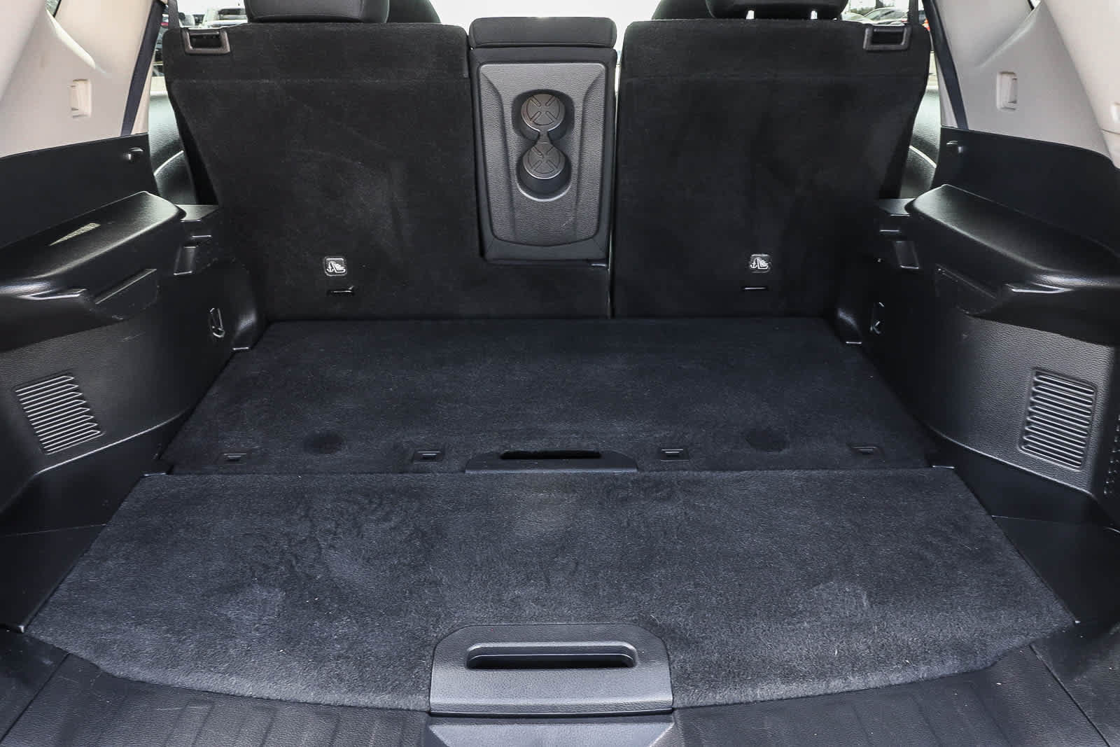 Used 2017 Nissan Rogue SV FWD image 16