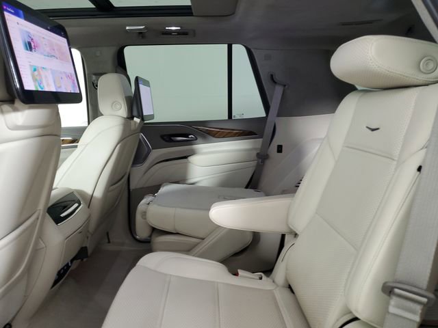 Used 2023 Cadillac Escalade Premium Luxury Platinum image 13