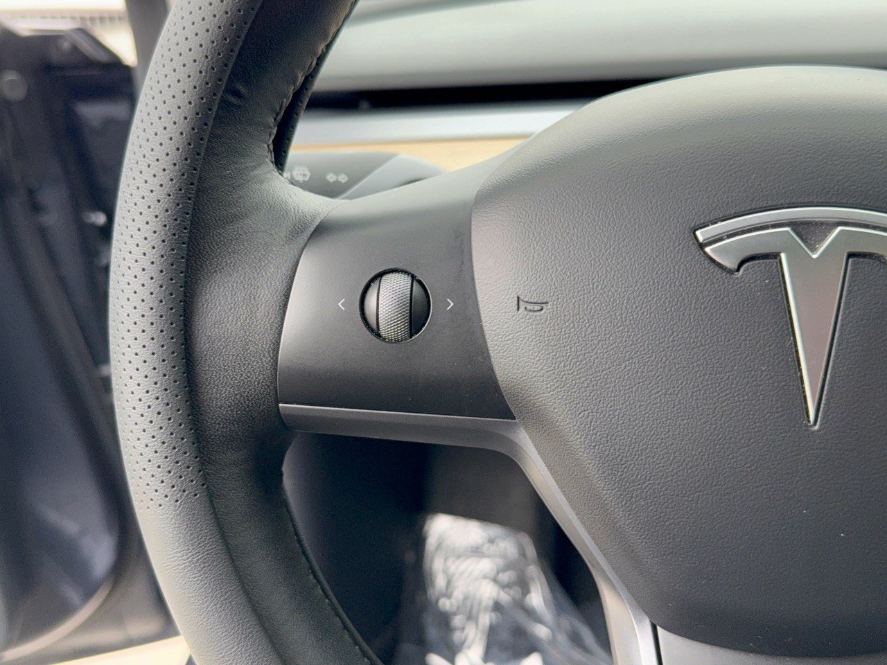 Used 2021 Tesla Model 3 Standard Range Plus RWD image 18