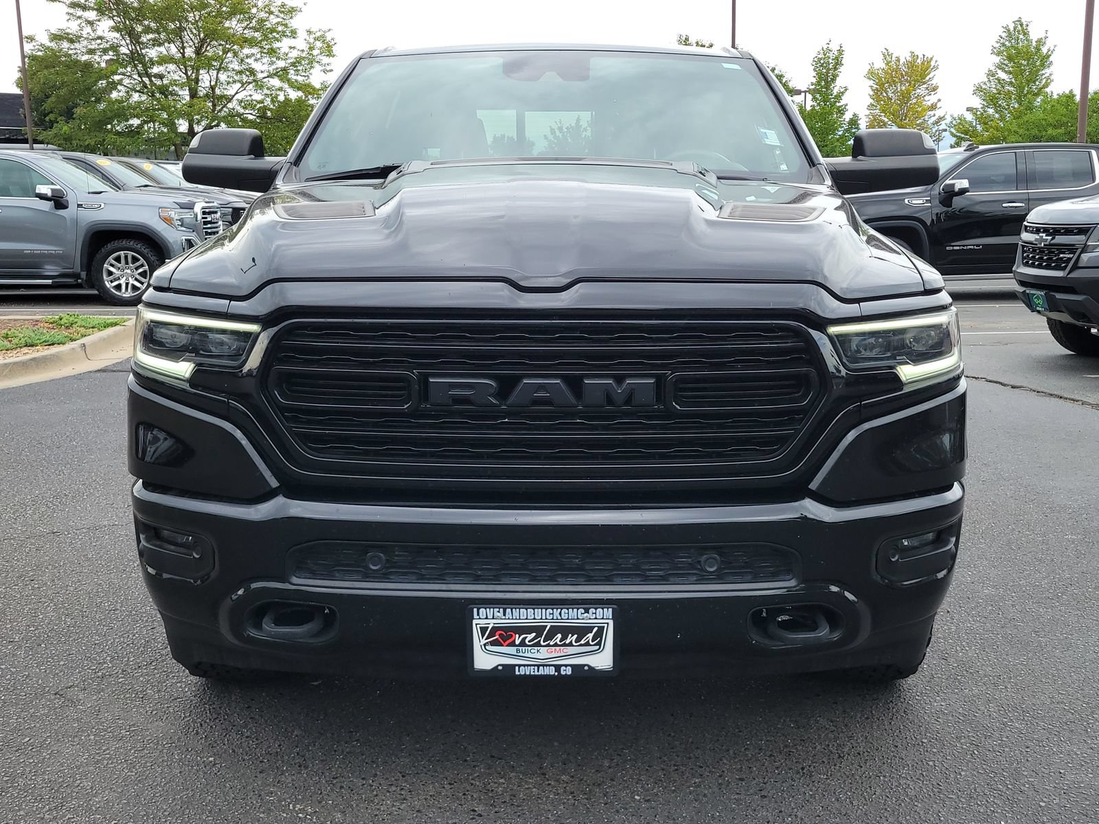 Used 2020 RAM 1500 Limited w/ Black Appearance Package AWD/4WD image 8