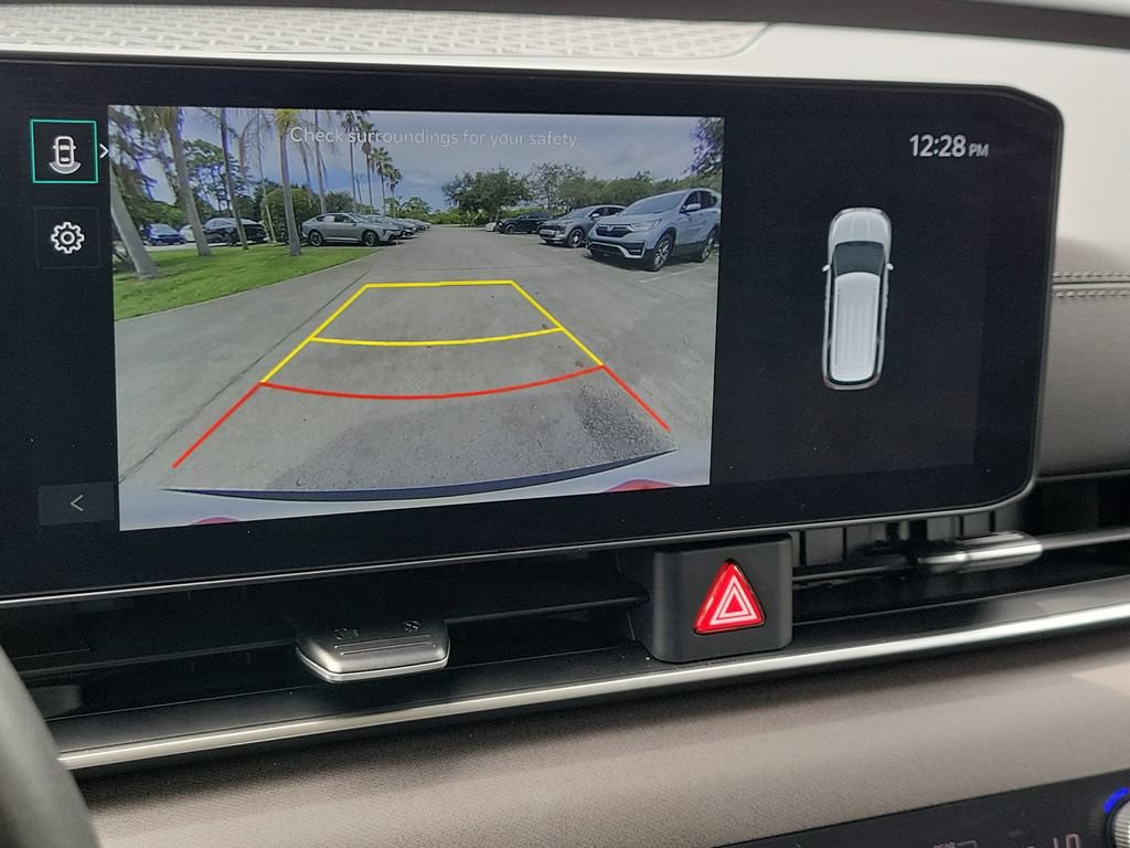Certified 2025 Kia Carnival EX FWD image 11