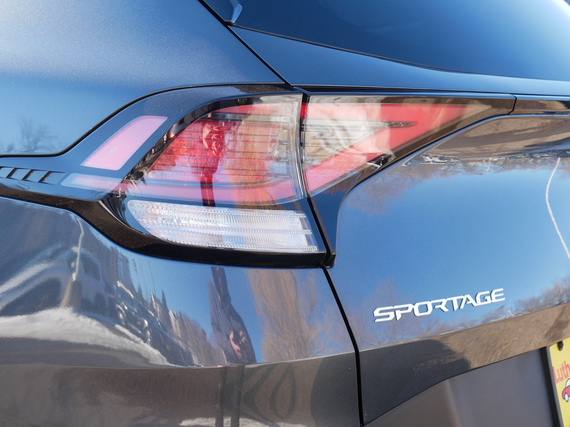 Certified 2024 Kia Sportage EX image 17