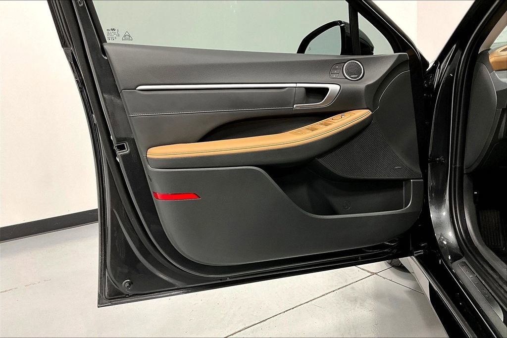 Certified 2025 Hyundai Sonata Limited image 21