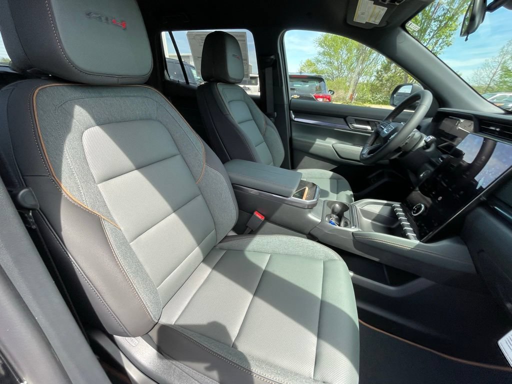 New 2026 GMC Terrain AT4 AWD/4WD image 27