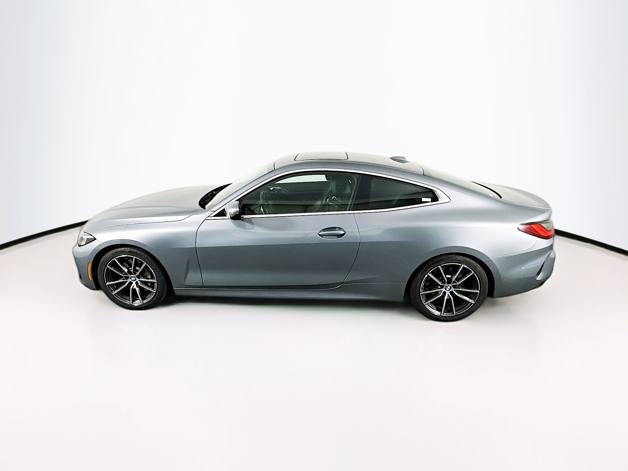 Used 2025 BMW 430i Coupe image 4