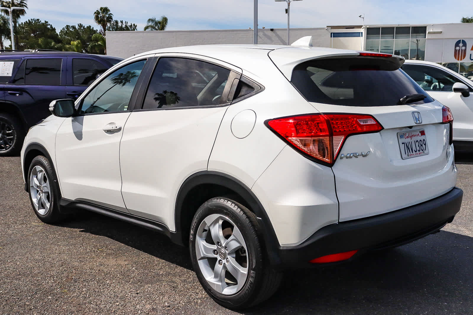 Used 2016 Honda HR-V EX image 6