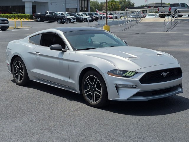 Used 2019 Ford Mustang Premium RWD image 3