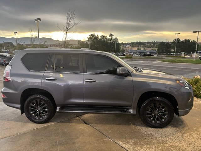 Used 2022 Lexus GX 460 Premium w/ Premium Package AWD/4WD image 10