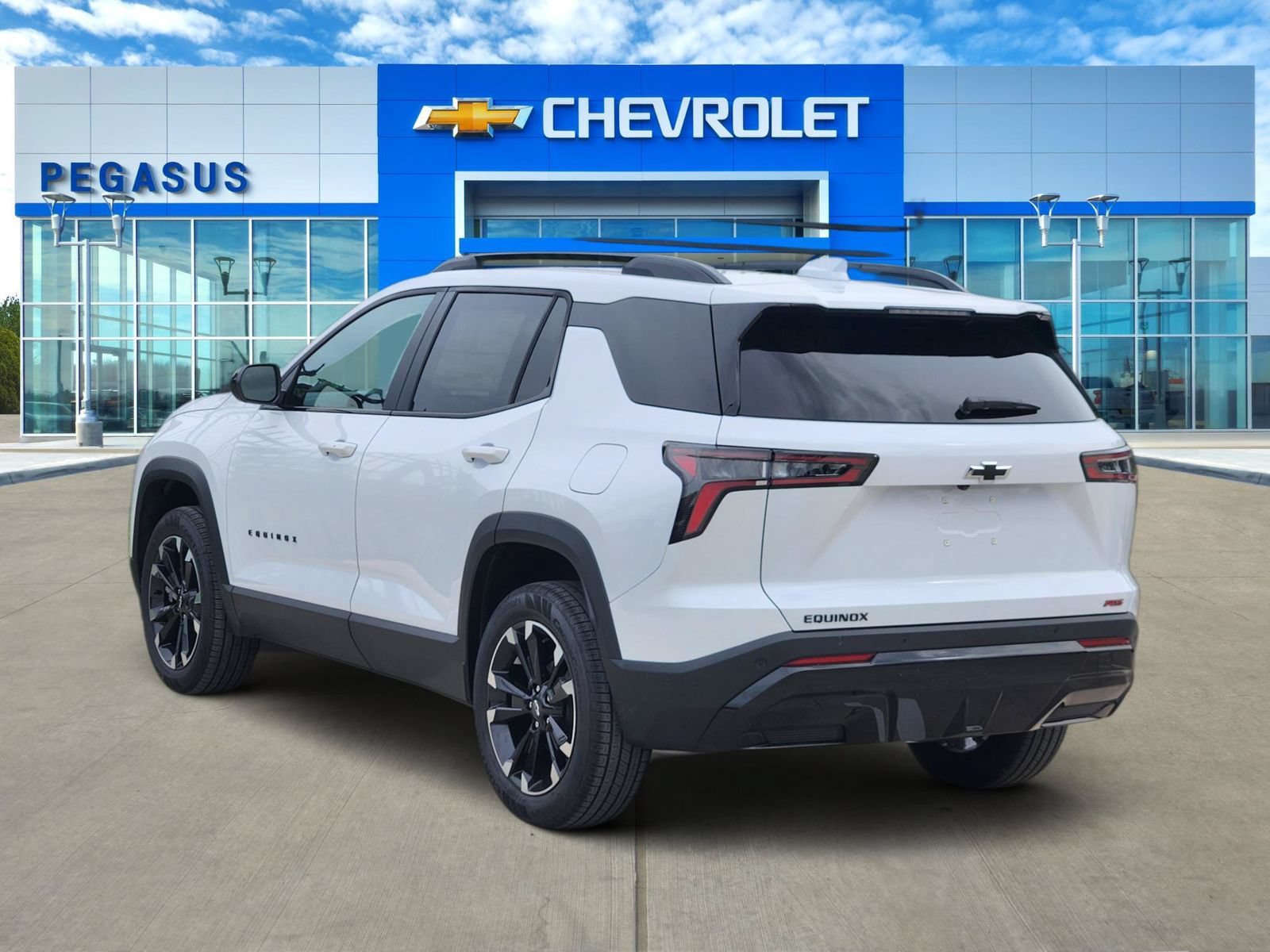 New 2026 Chevrolet Equinox RS w/ Convenience Package III FWD image 4