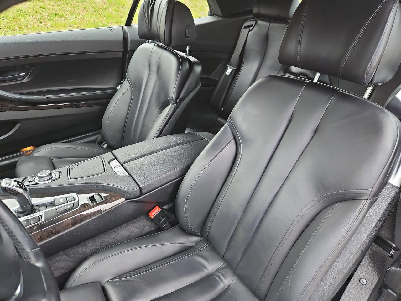 Used 2013 BMW 650i xDrive Convertible image 15