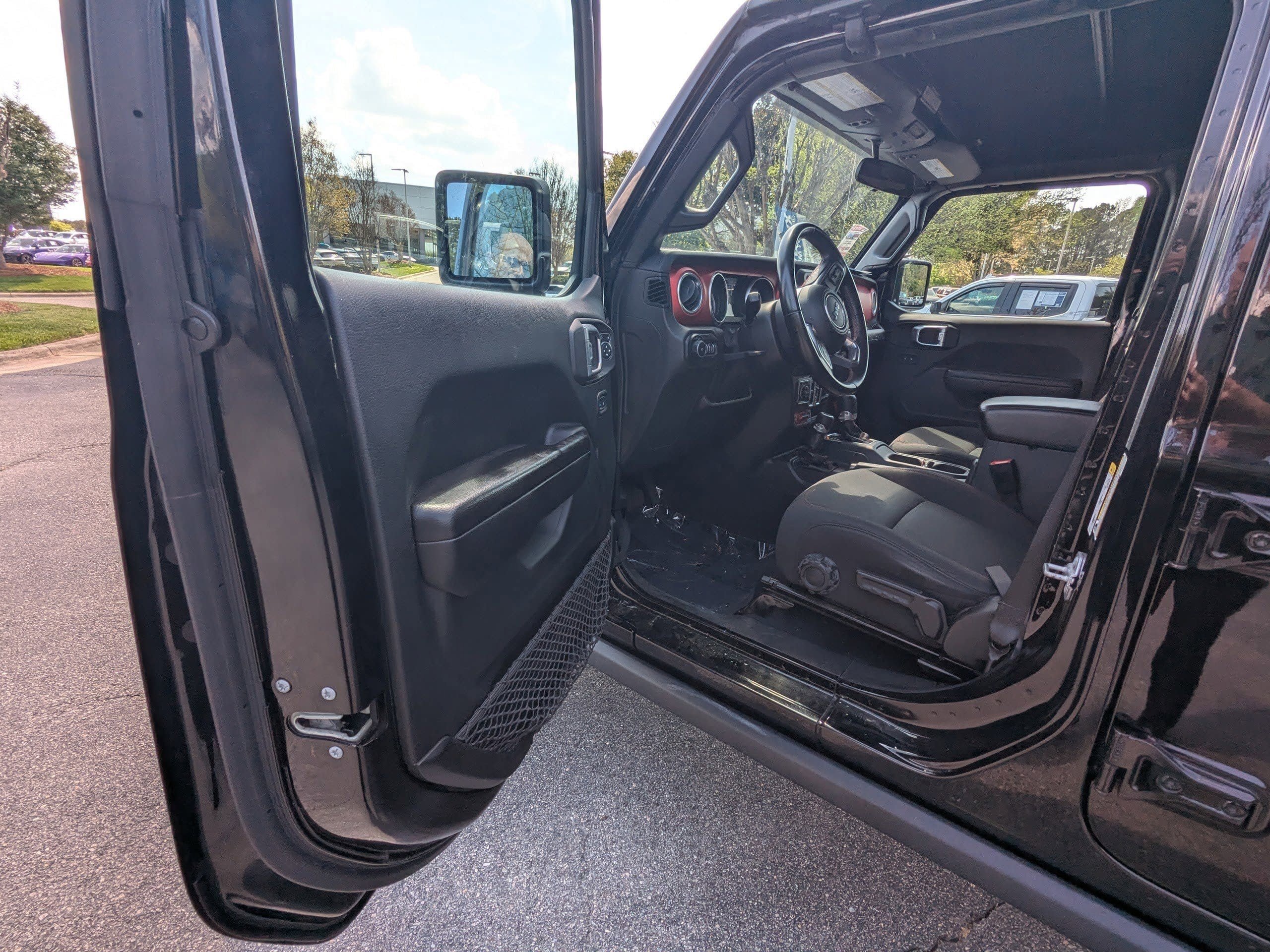 Used 2020 Jeep Wrangler Unlimited Rubicon AWD/4WD image 9