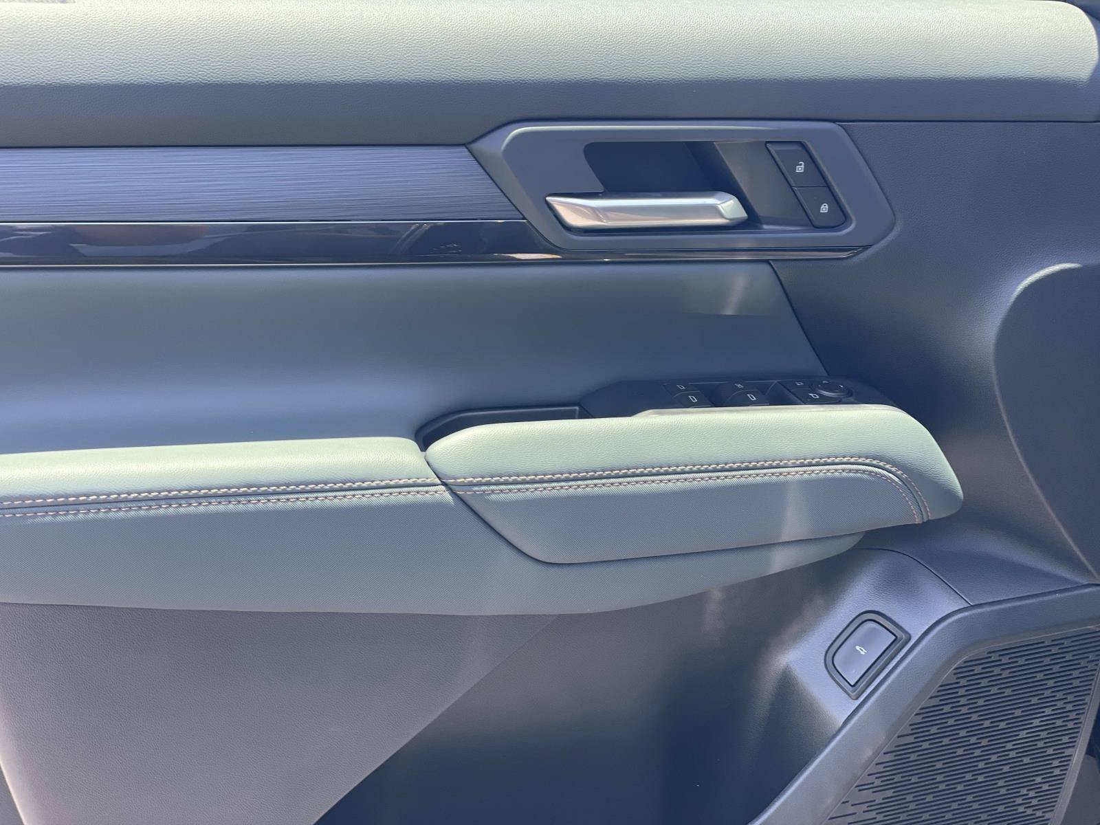 New 2026 GMC Terrain AT4 AWD/4WD image 19