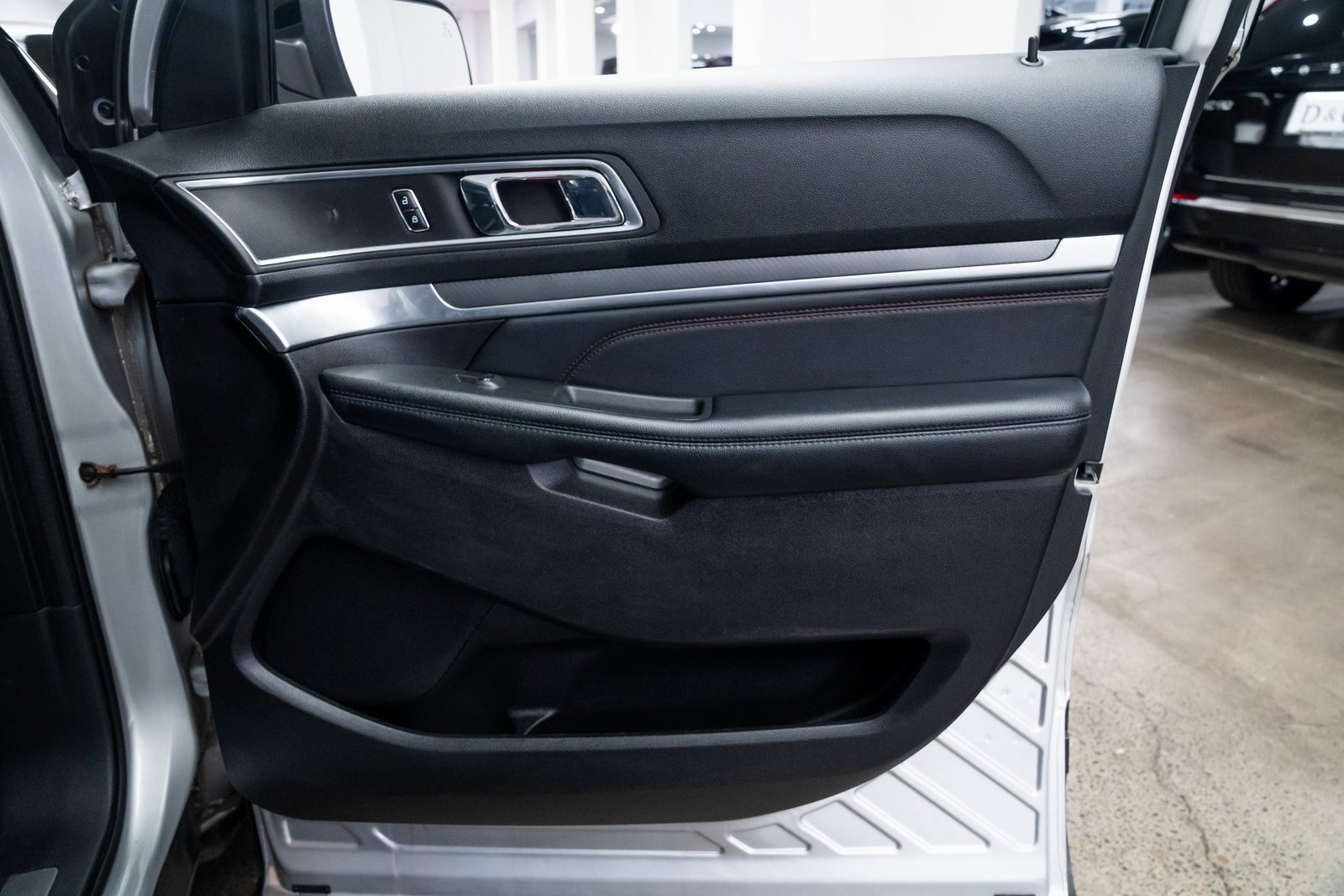 Used 2017 Ford Explorer Sport w/ Equipment Group 401A image 22