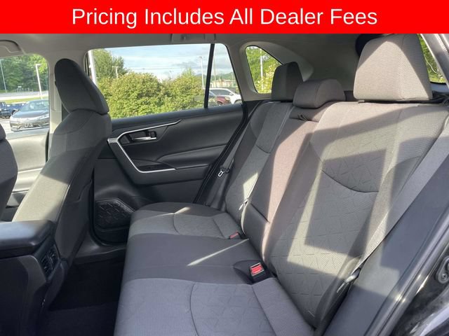 Used 2024 Toyota RAV4 XLE AWD/4WD image 16