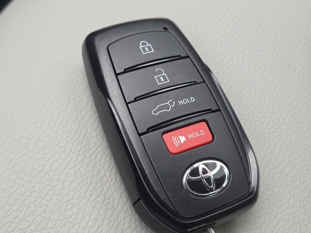 New 2026 Toyota Grand Highlander XLE image 33