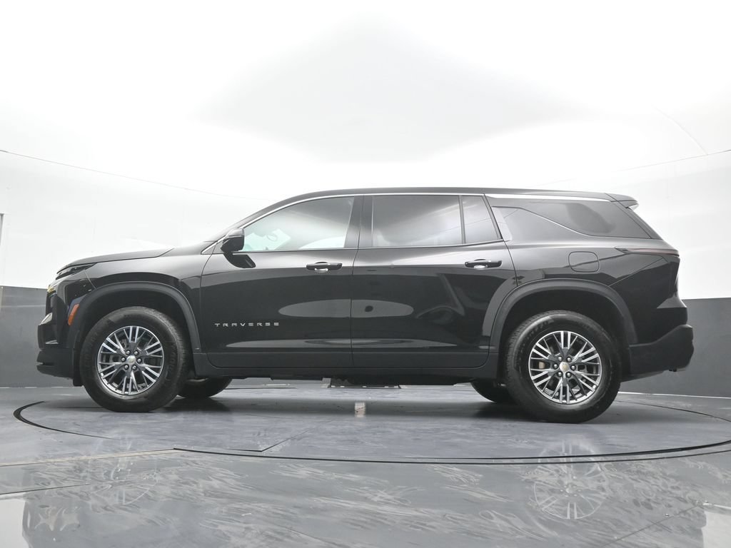 Used 2024 Chevrolet Traverse LS FWD image 66