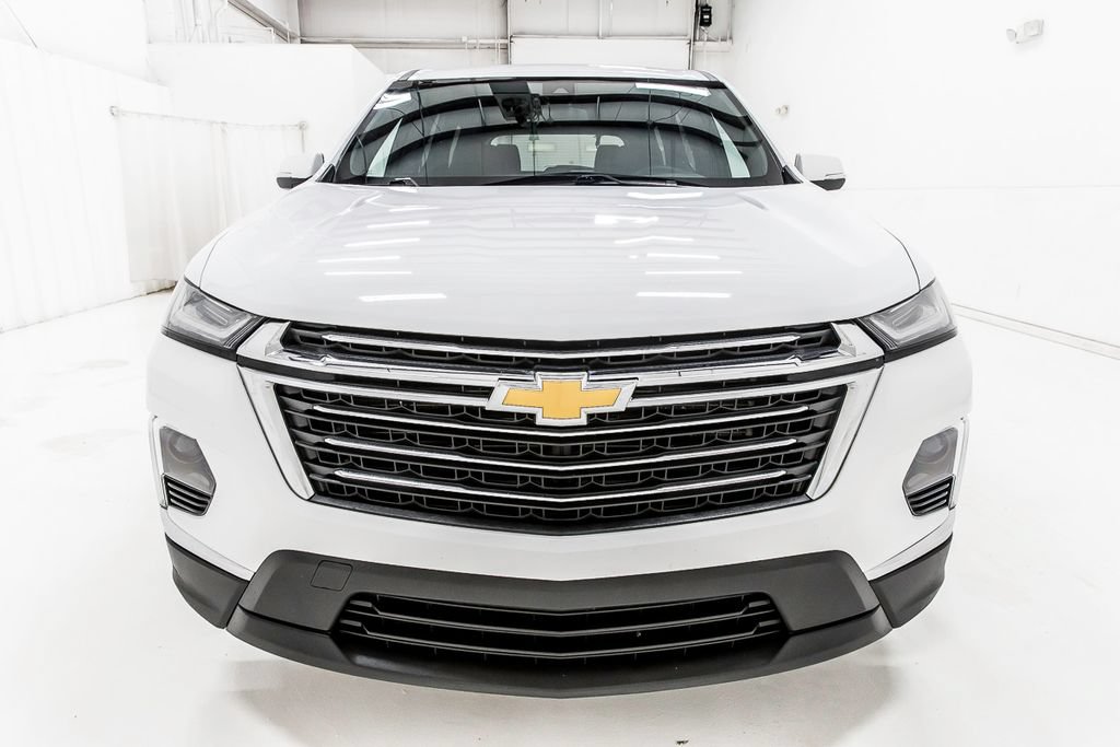 Used 2023 Chevrolet Traverse LT w/ LPO, Floor Liner Package AWD/4WD image 10