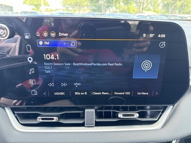 Used 2025 Chevrolet Equinox LT FWD image 33