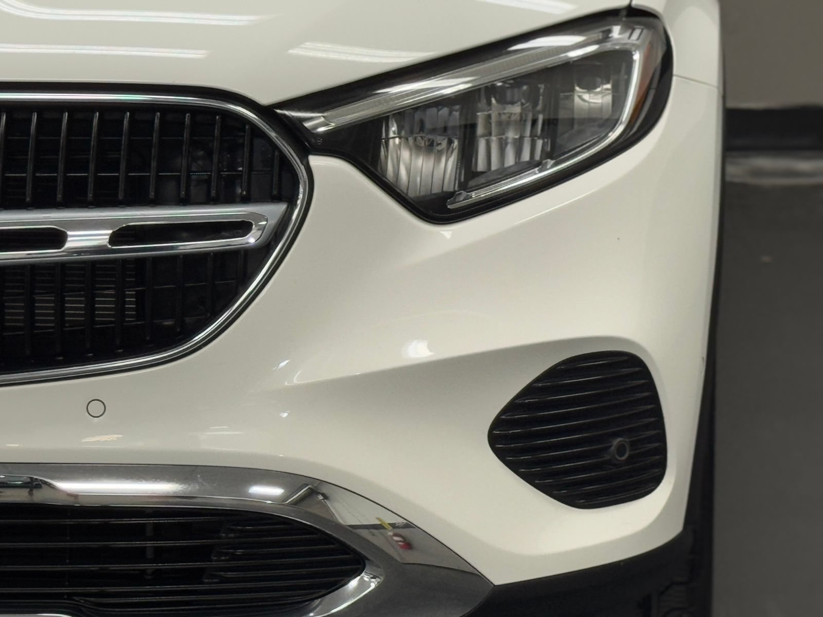 Used 2023 Mercedes-Benz GLC 300 image 8