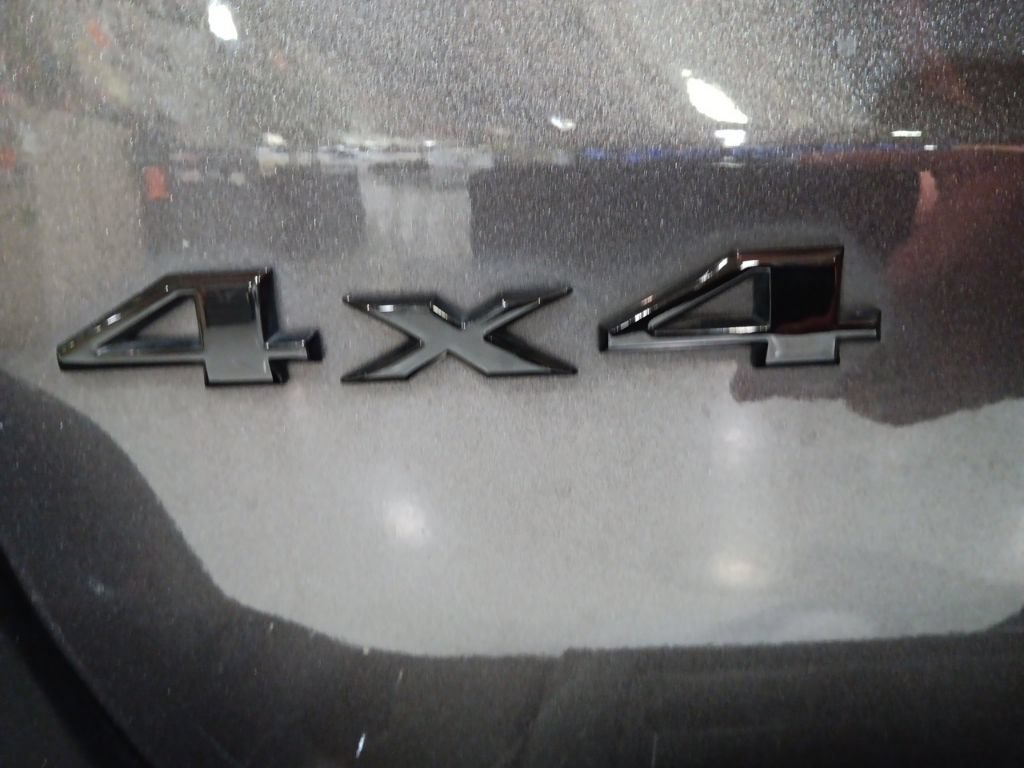 Used 2020 Jeep Grand Cherokee Altitude AWD/4WD image 20