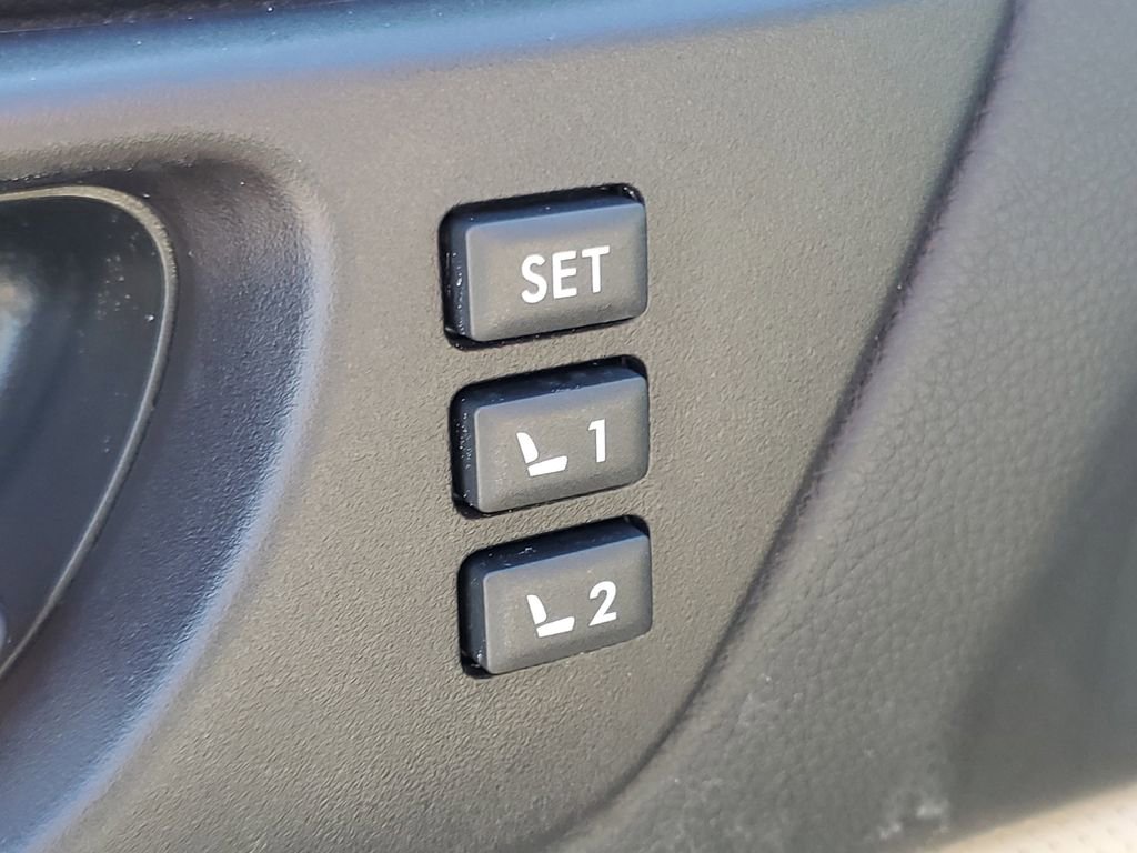 Used 2016 Subaru Outback 3.6R Limited image 12