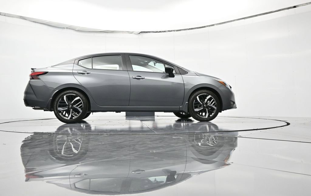 New 2025 Nissan Versa SR w/ Trunk Package FWD image 46