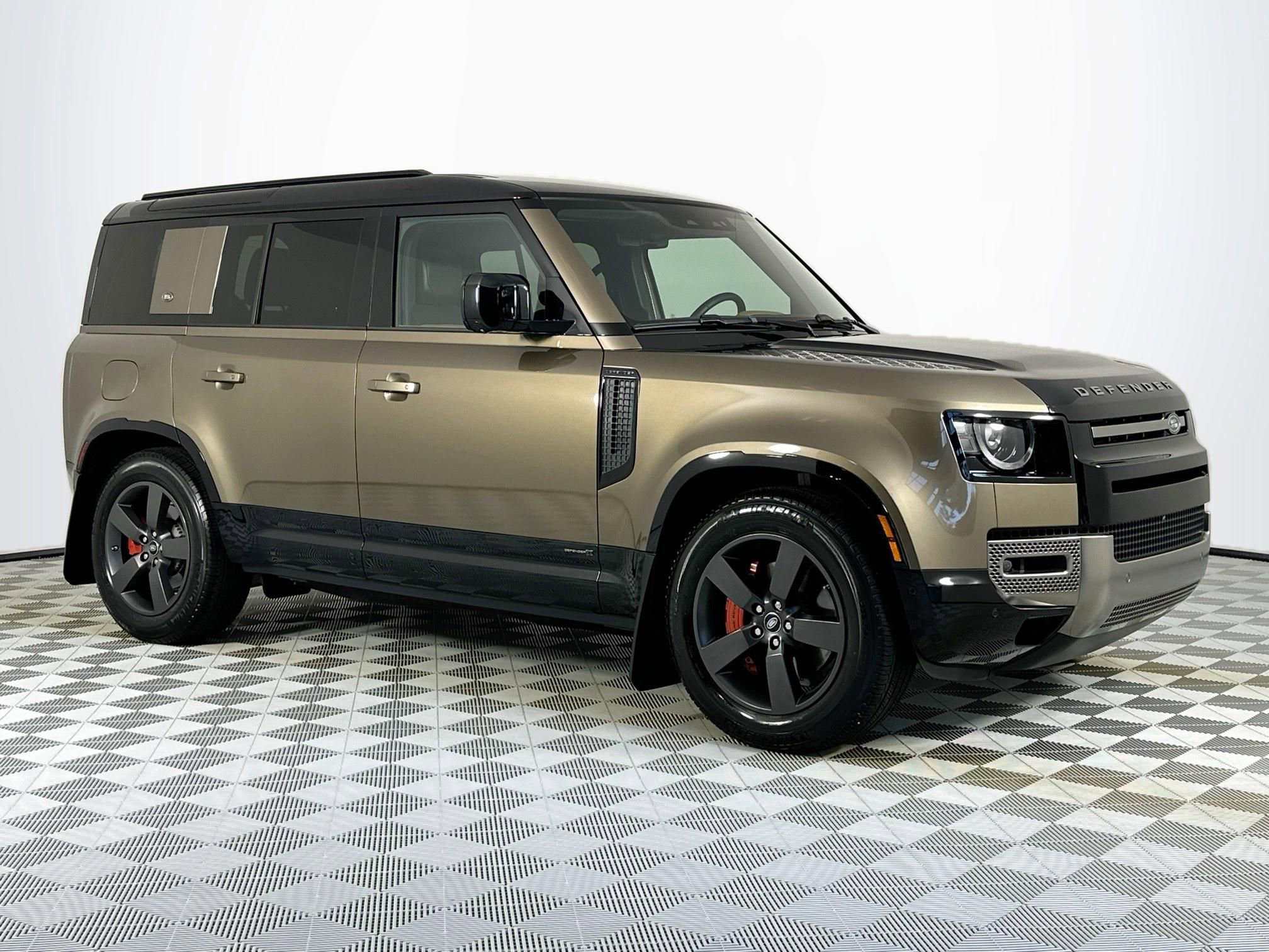Used 2020 Land Rover Defender 110 X AWD/4WD image 3
