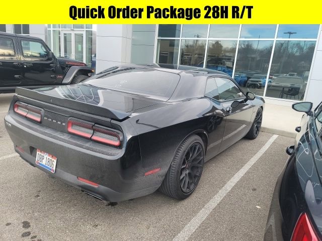 Used 2018 Dodge Challenger R/T w/ Blacktop Package image 7
