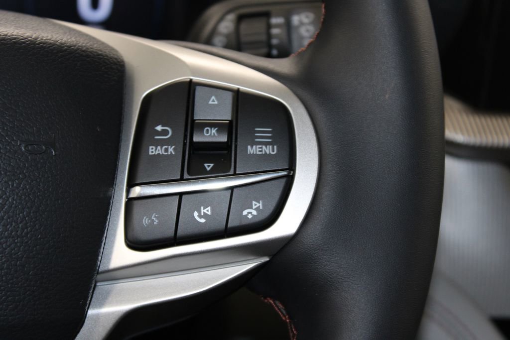 New 2026 Ford Explorer Active RWD image 36