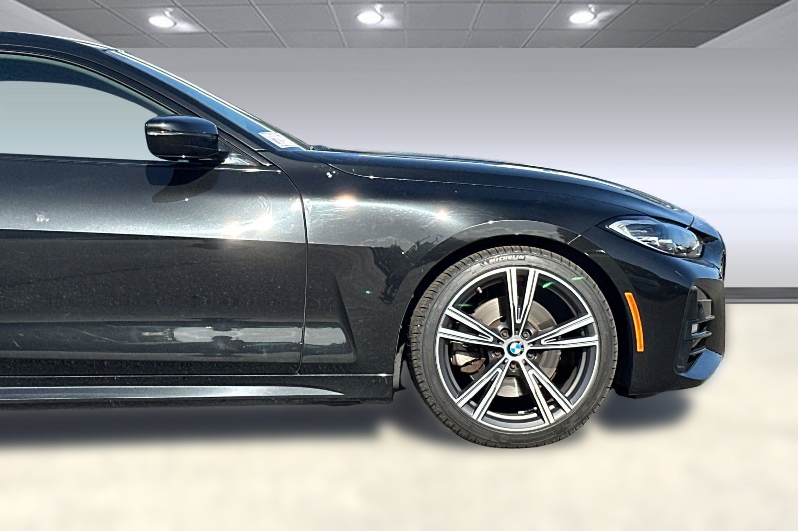 Used 2023 BMW 430i Coupe w/ M Sport Package RWD image 34