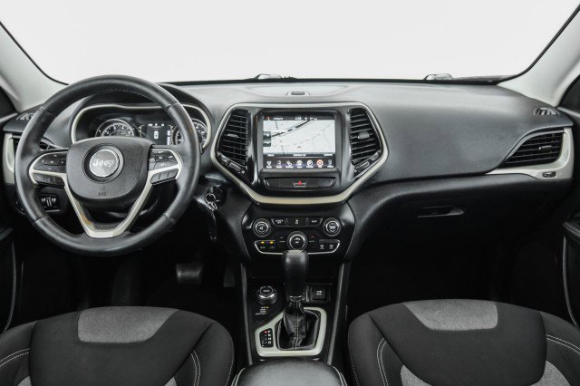 Used 2014 Jeep Cherokee Latitude image 11