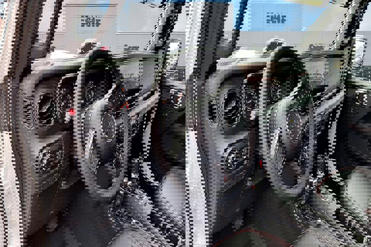 New 2025 Jeep Gladiator Rubicon image 2