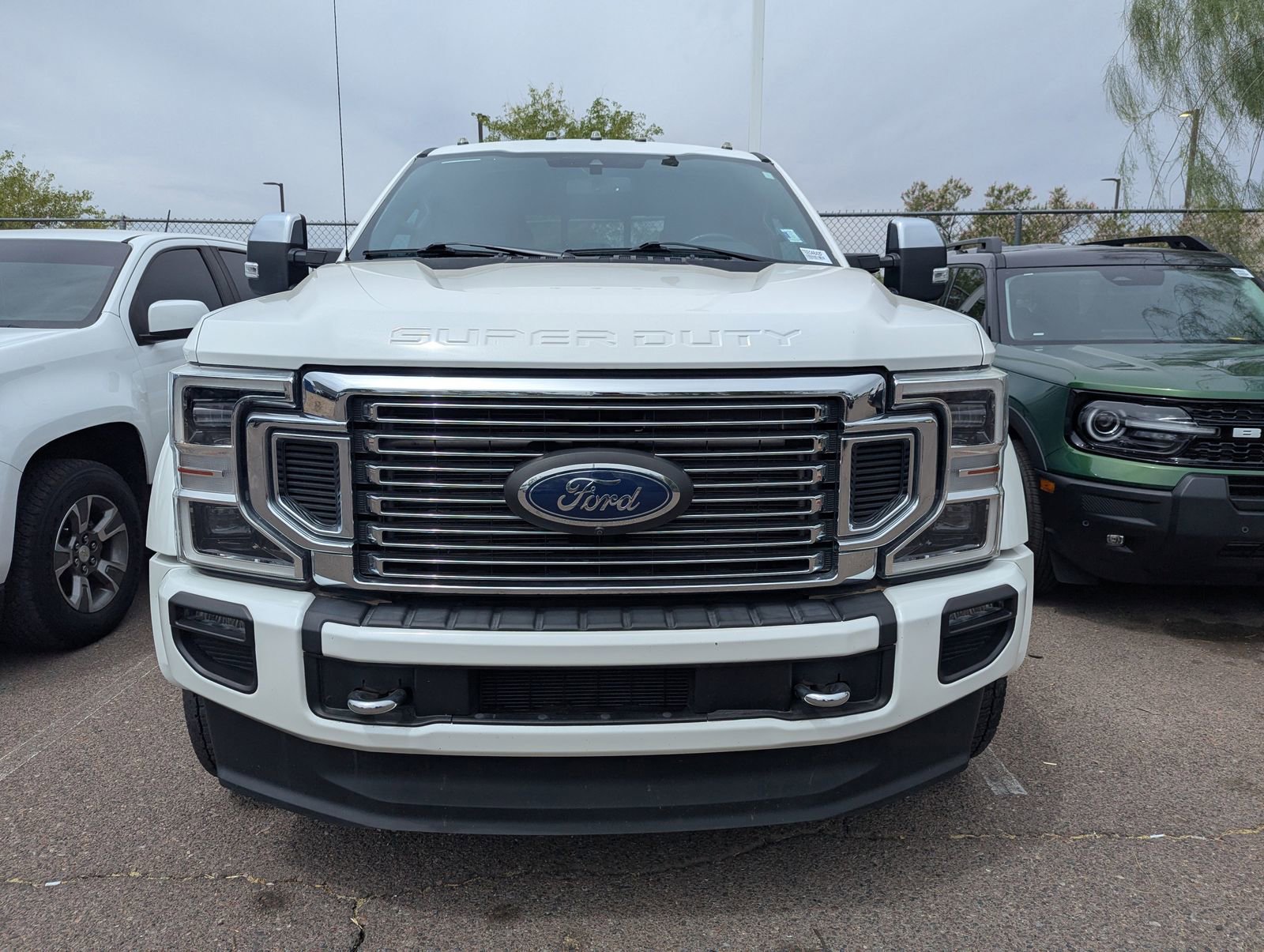 Used 2021 Ford F450 Platinum w/ FX4 Off-Road Package AWD/4WD image 2