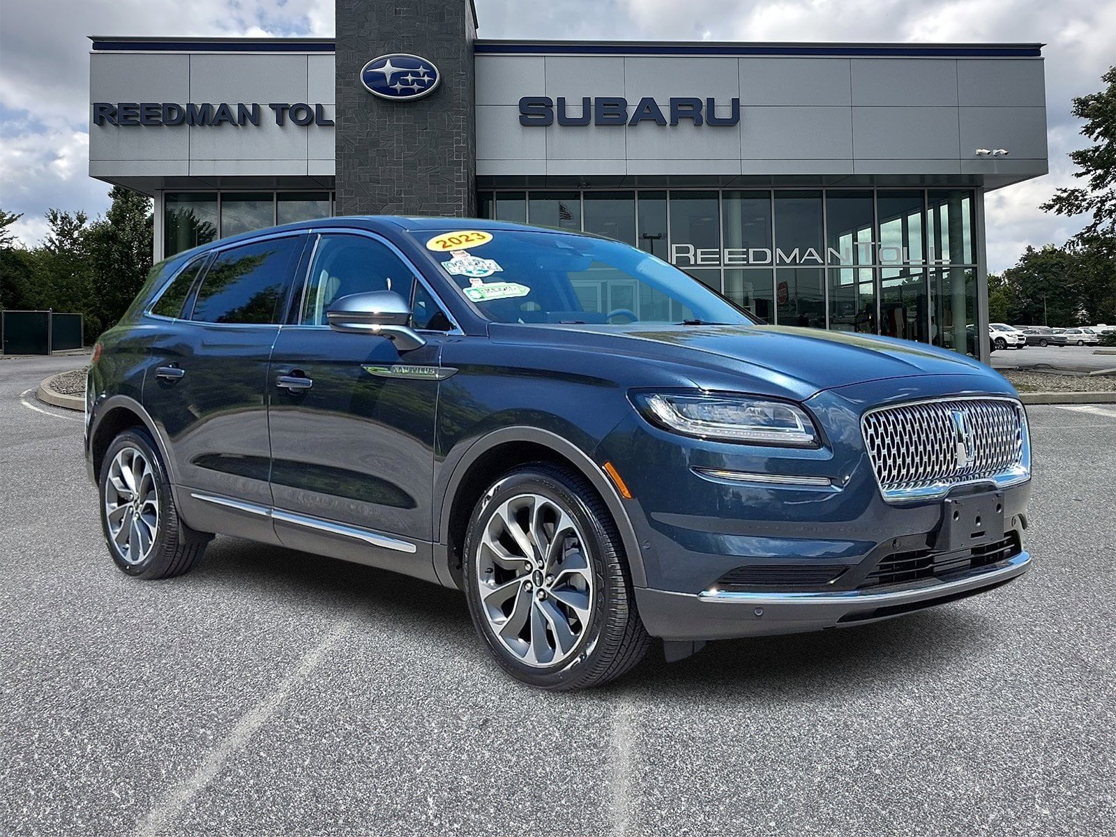 Used 2023 Lincoln Nautilus Reserve w/ Equipment Group 201A AWD/4WD image 1