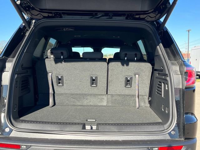 New 2026 GMC Acadia Elevation image 6