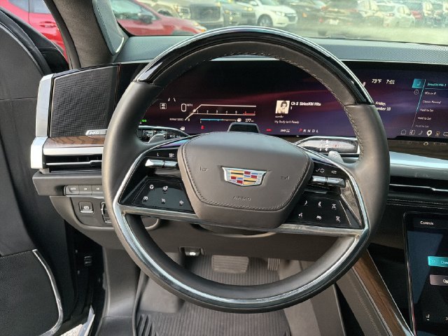 Used 2025 Cadillac Escalade Sport Platinum w/ LPO, ONYX Package AWD/4WD image 25