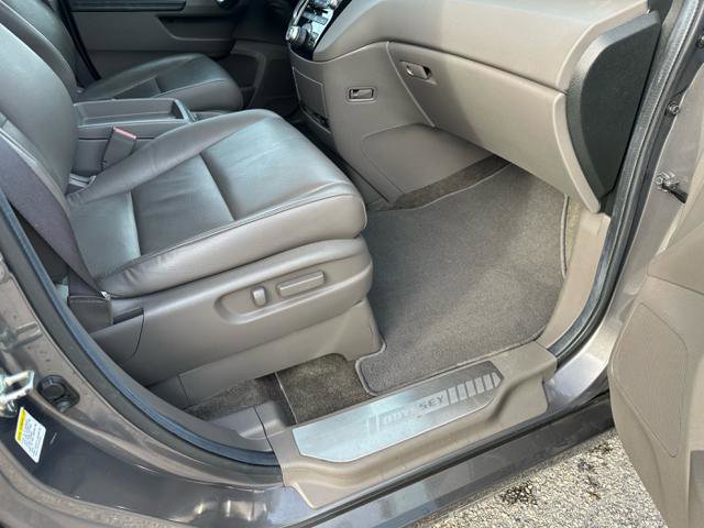 Used 2013 Honda Odyssey Touring Elite image 10