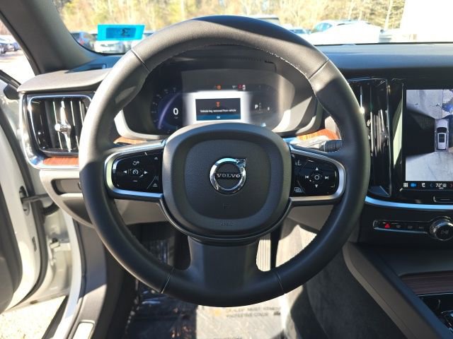 Certified 2025 Volvo V60 B5 Cross Country Plus image 30