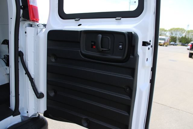 New 2026 GMC Savana 2500 w/ Driver Convenience Package RWD image 19