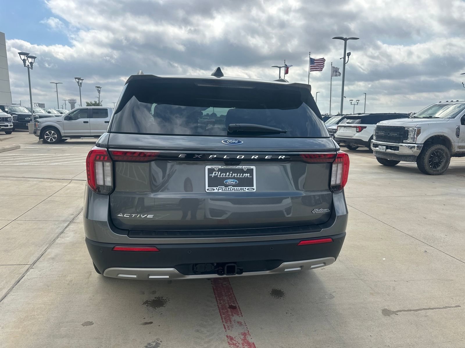 New 2026 Ford Explorer Active w/ Active Comfort Package image 4