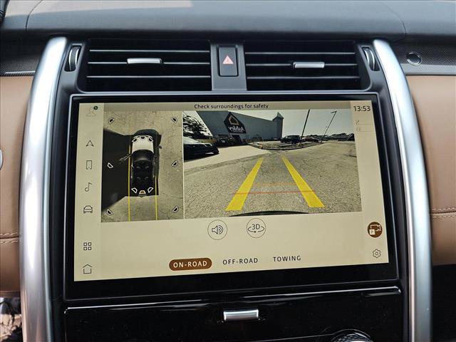 New 2024 Land Rover Discovery Metropolitan Edition image 12