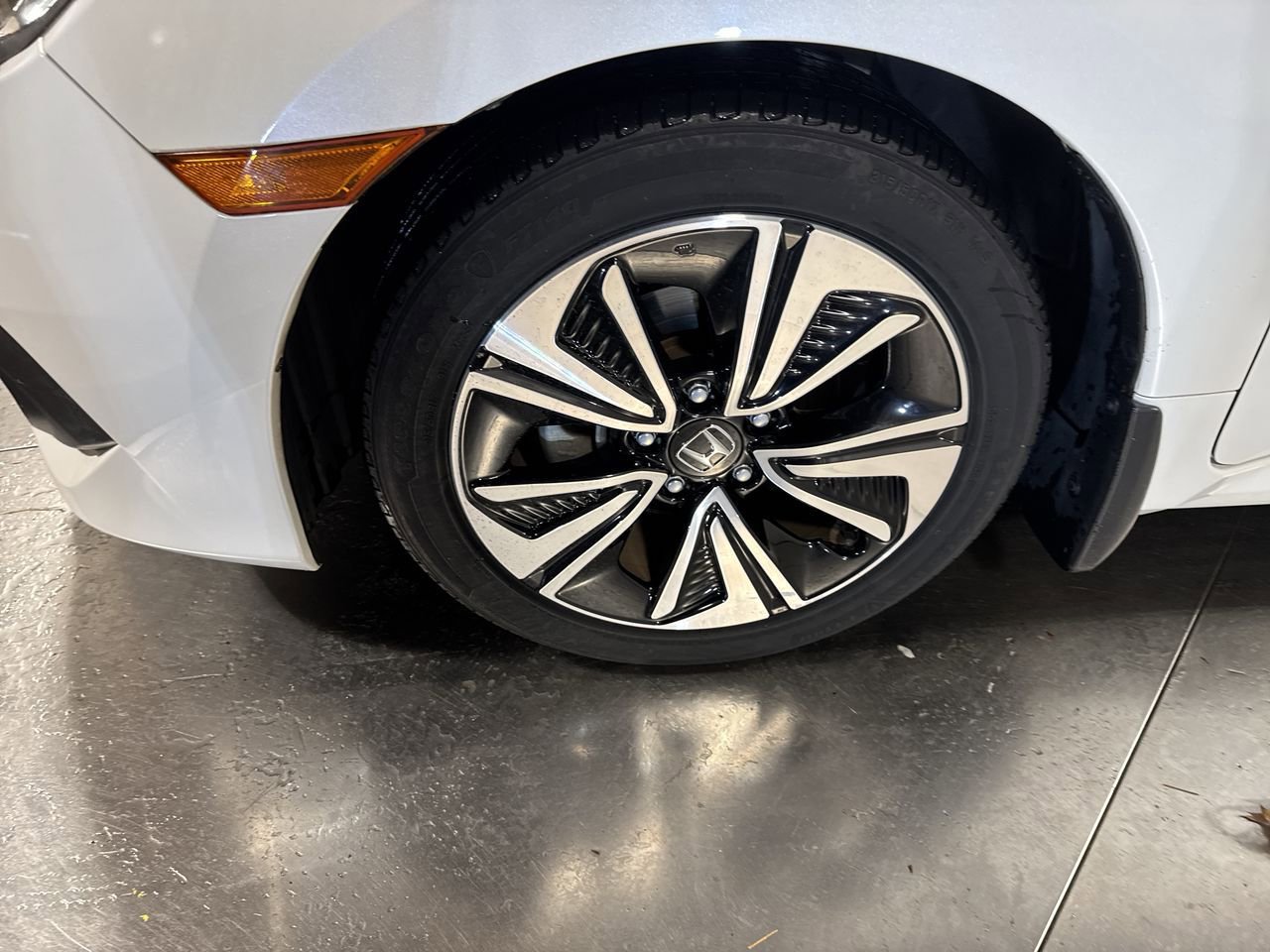 Used 2016 Honda Civic EX-T image 10