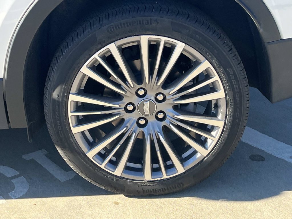 Certified 2024 Cadillac XT4 Premium Luxury AWD/4WD image 11