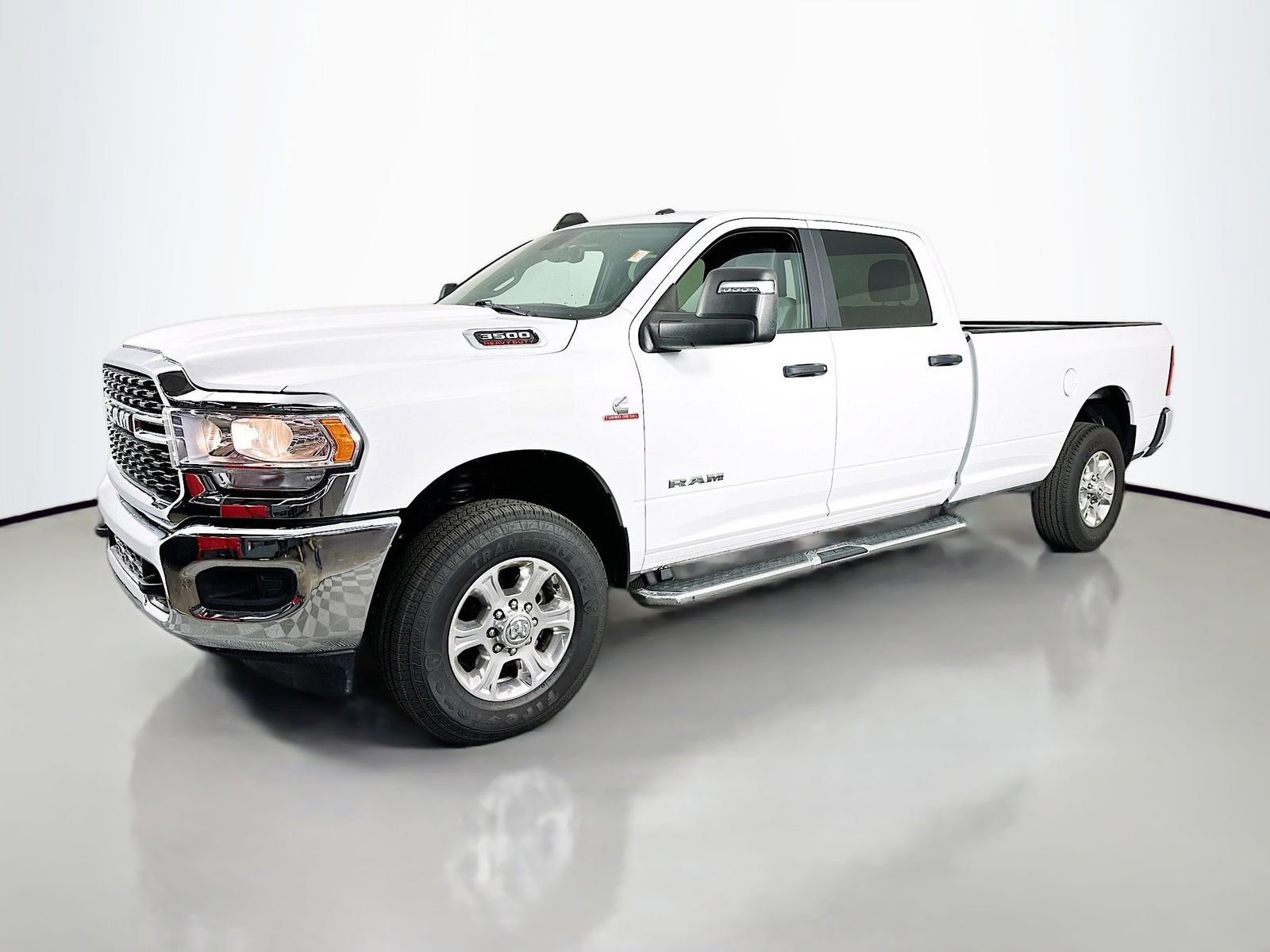 Used 2024 RAM 3500 Big Horn AWD/4WD image 7