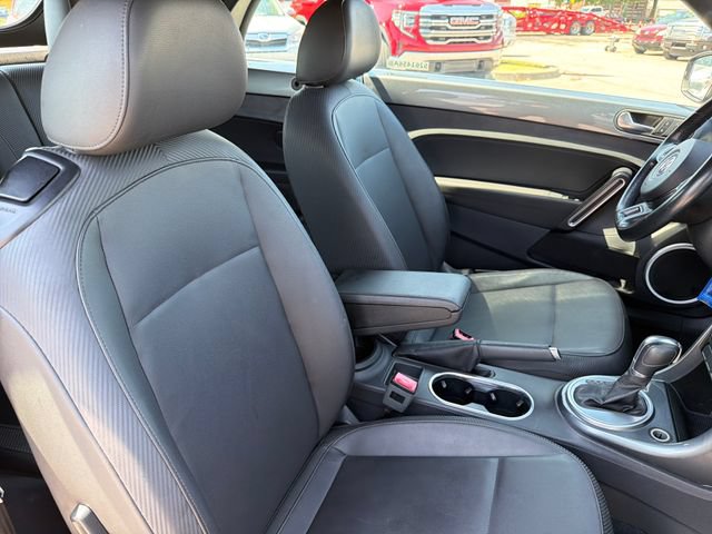 Used 2017 Volkswagen Beetle 1.8T S FWD image 26