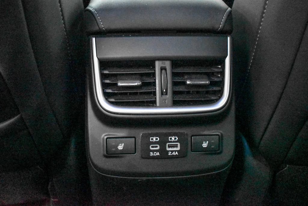 Used 2024 Subaru Legacy Limited image 21