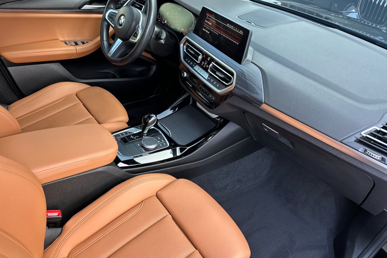 Used 2024 BMW X3 sDrive30i w/ M Sport Package RWD image 15