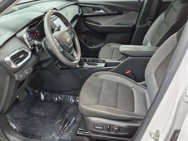 Used 2023 Chevrolet TrailBlazer LT FWD image 15