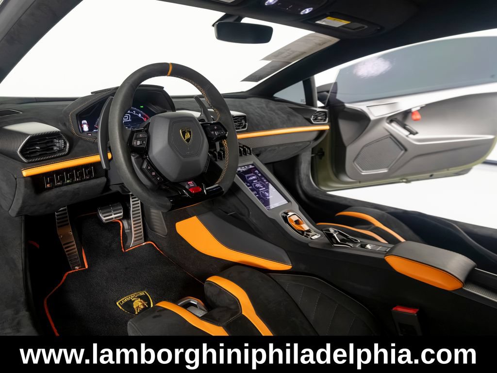 Used 2023 Lamborghini Huracan STO RWD image 16
