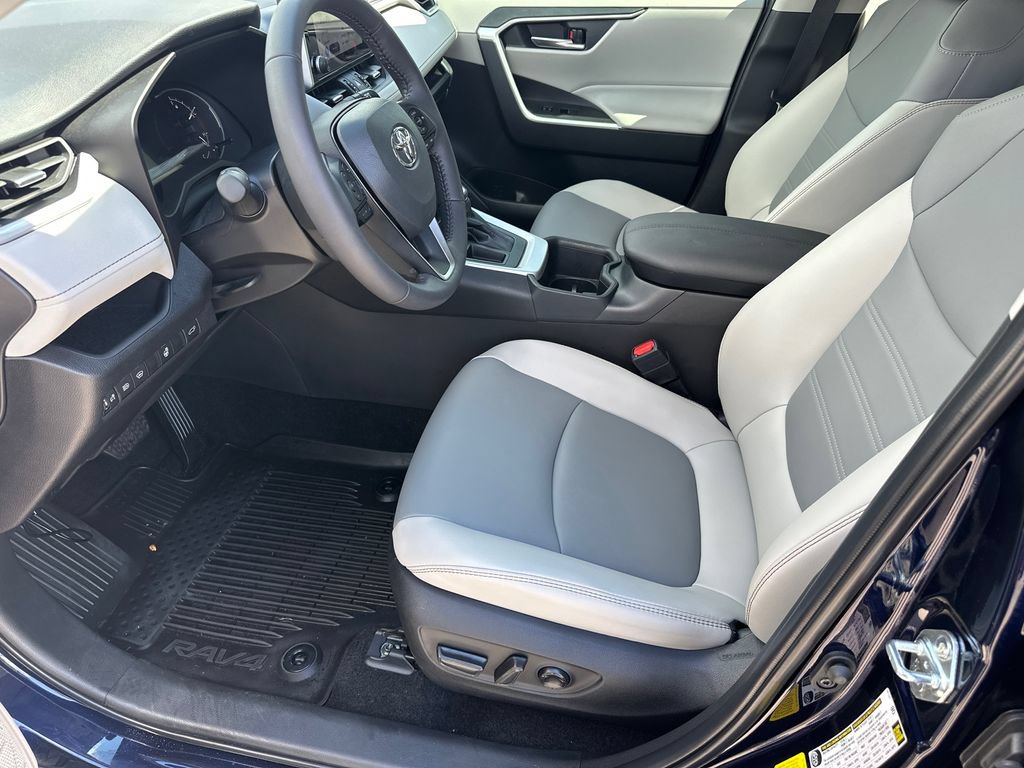 Used 2025 Toyota RAV4 XLE Premium w/ Weather Package FWD image 9